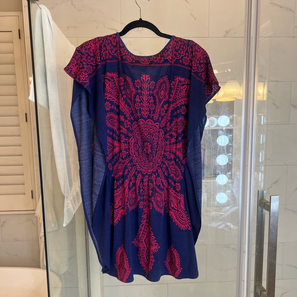 S Line Tunic - Picture 4 of 6